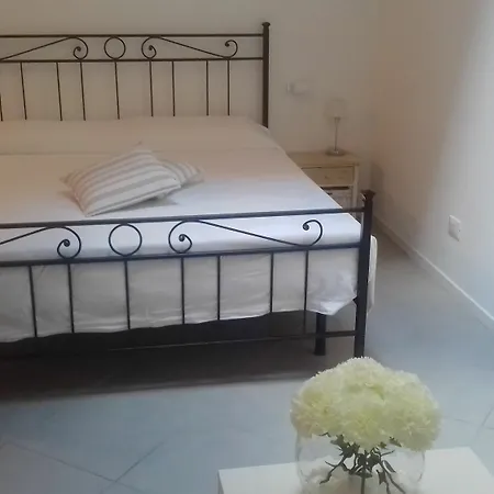 Fontana Gæstehus Lake Como